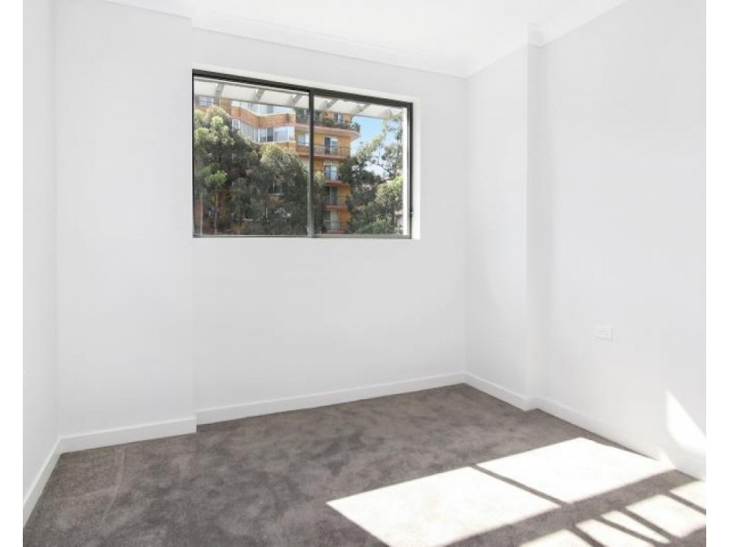 18/4-6 Good Street, Westmead NSW 2145